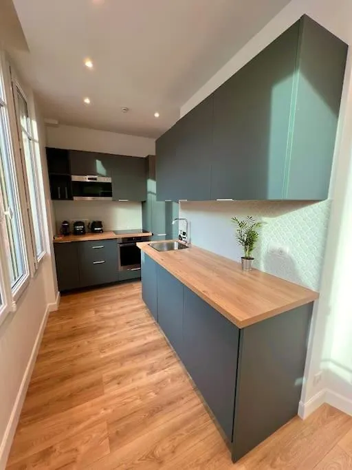 Very Bright Newly Renovated Apt With Ac Paris