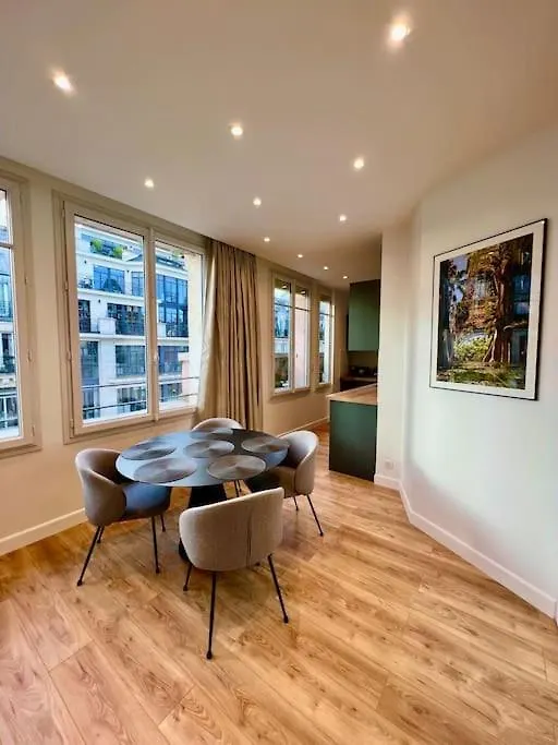 Very Bright Newly Renovated Apt With Ac Paris